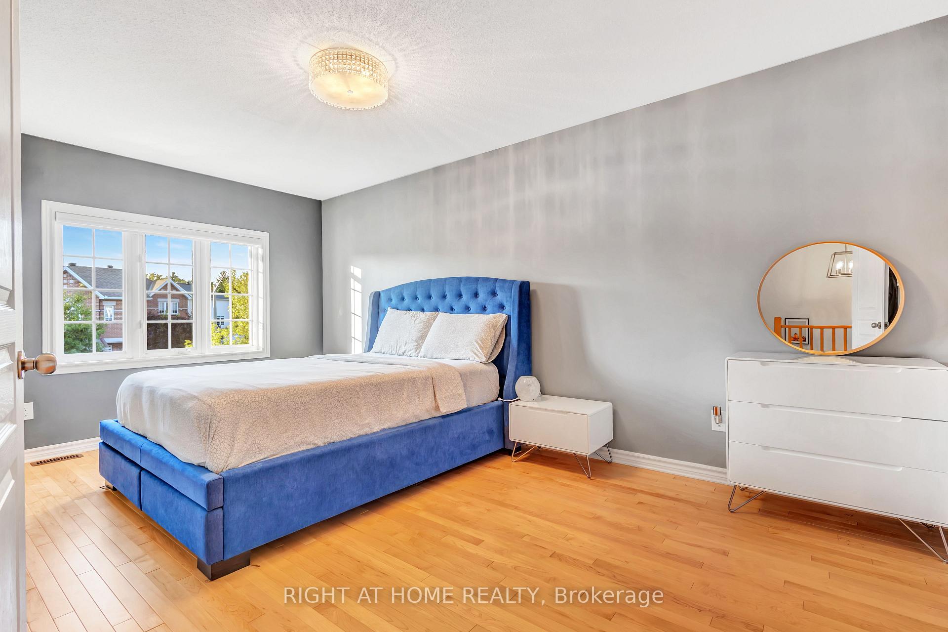 Photo 12 of 356 Kingbrook Drive, Ottawa, Kanata - Bridlewood — HOMEH