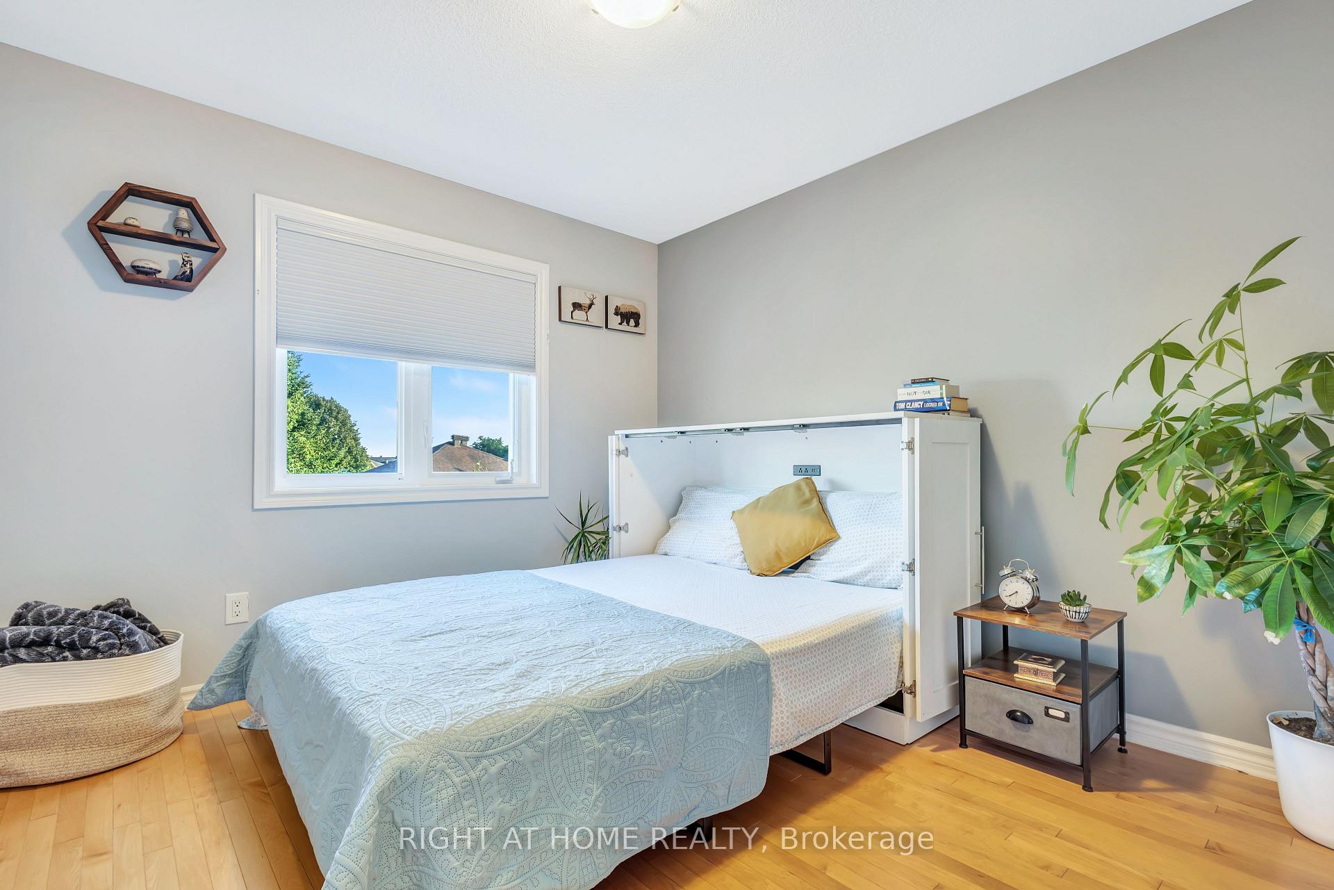 Photo 13 of 356 Kingbrook Drive, Ottawa, Kanata - Bridlewood — HOMEH