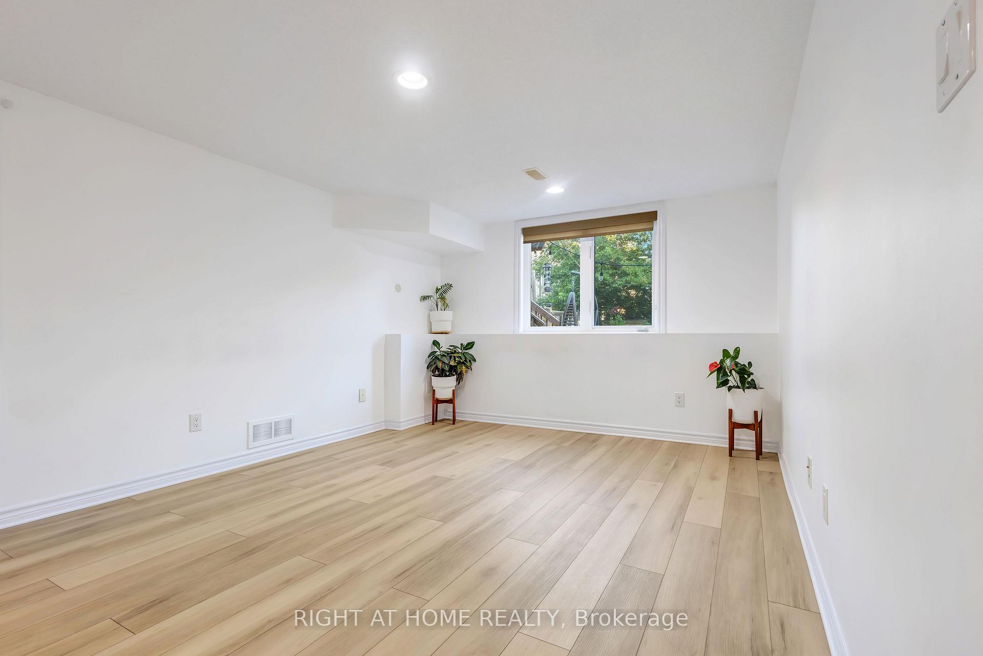 Photo 17 of 356 Kingbrook Drive, Ottawa, Kanata - Bridlewood — HOMEH