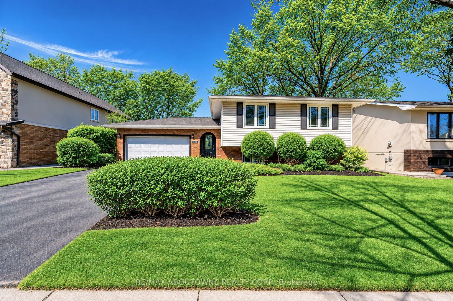 Photo 1 of 2165 Dunedin Road, Oakville, Ford — HOMEH