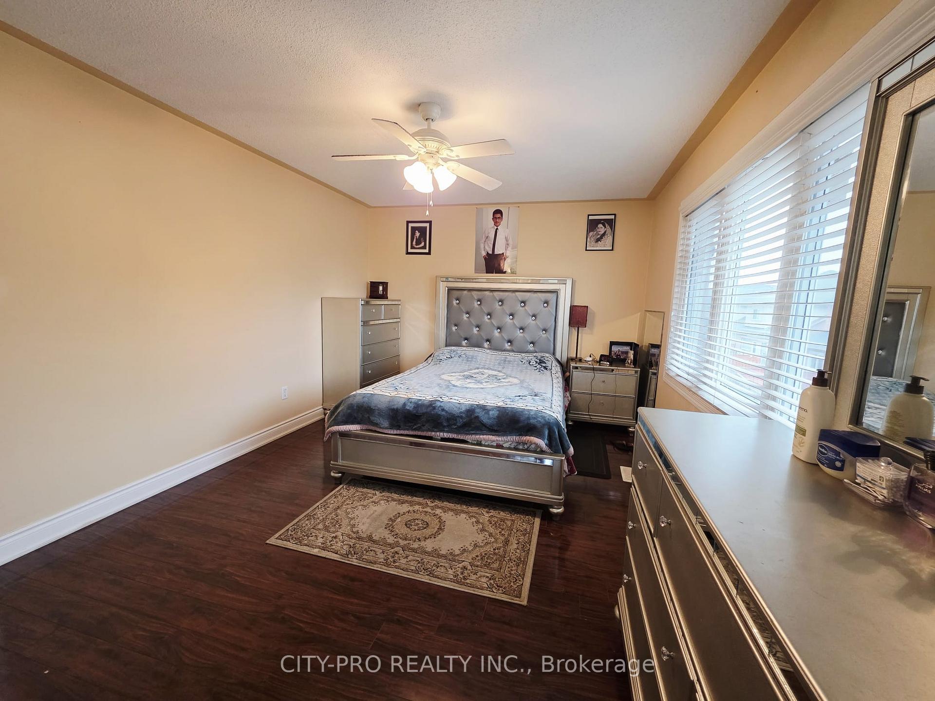 Photo 18 of 69 Mainland Crescent, Vaughan, Vellore Village — HOMEH