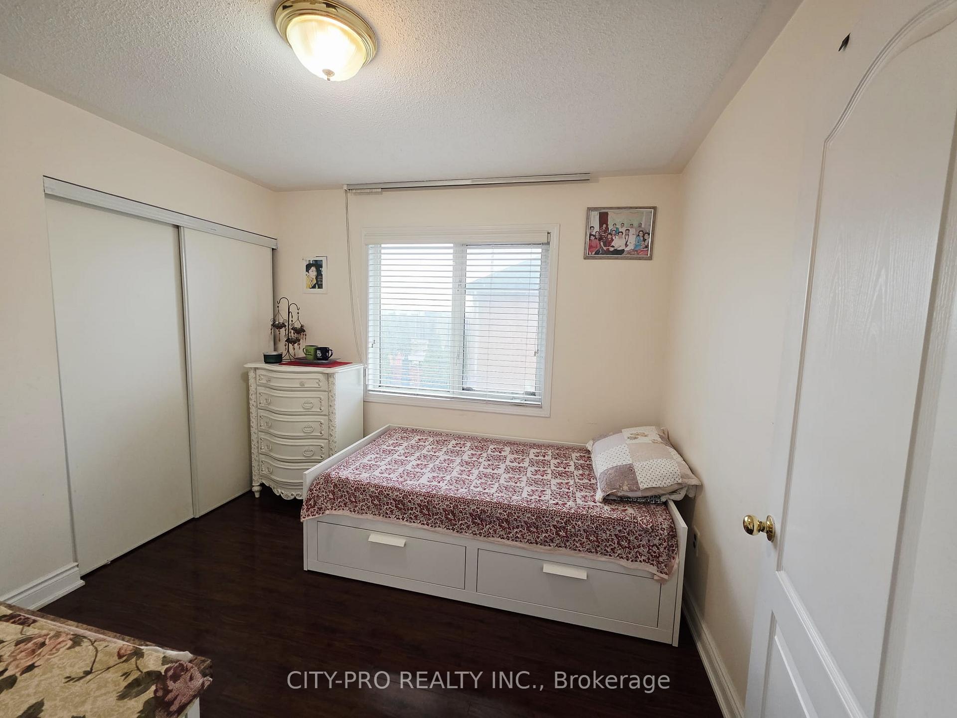 Photo 22 of 69 Mainland Crescent, Vaughan, Vellore Village — HOMEH