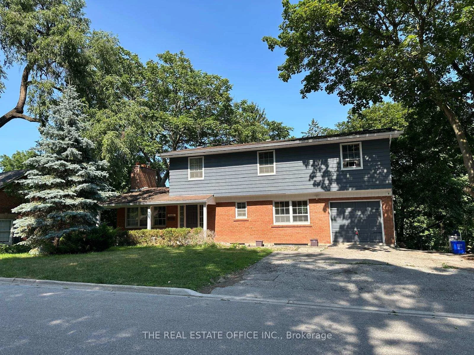 Photo 2 of 65 Wallace Street, Vaughan, West Woodbridge — HOMEH
