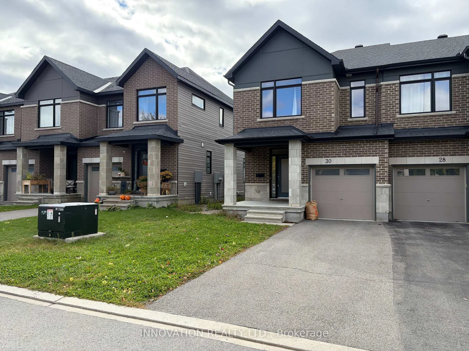 Photo 6 of 30 Brixton Way, Ottawa, Stittsville (South) — HOMEH