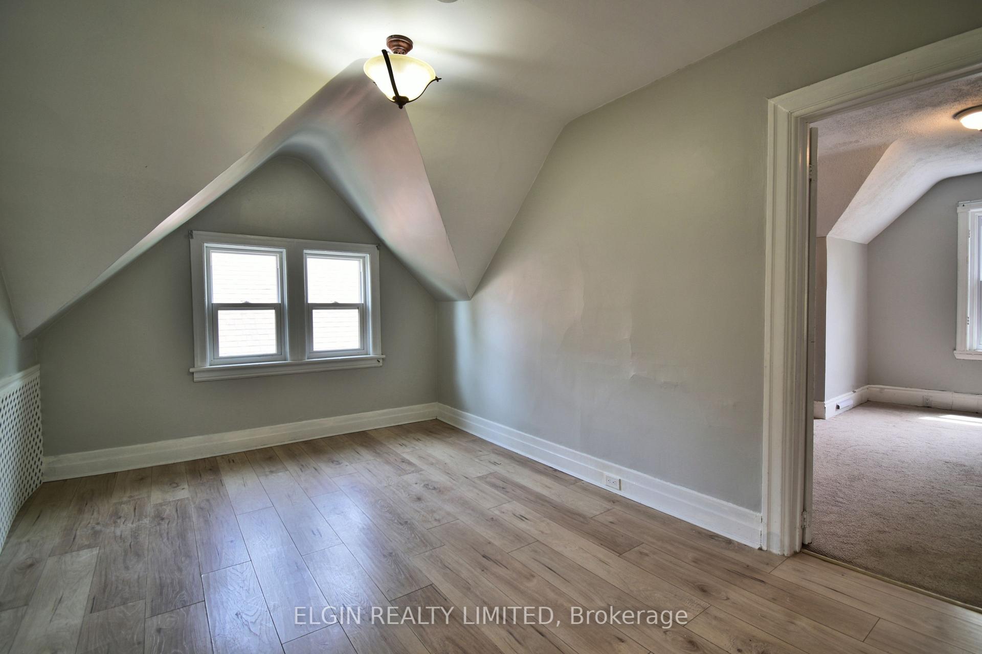 Photo 6 of 17 Prince Albert Street, St. Thomas — HOMEH