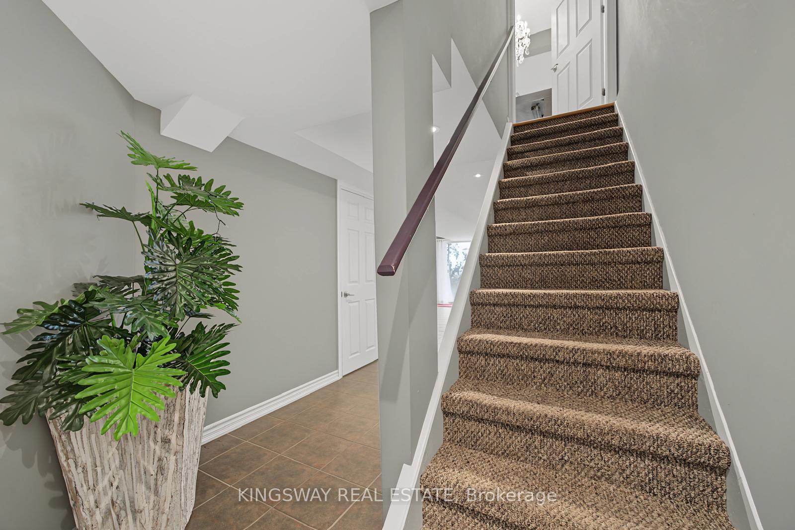 Photo 18 of Unit 11, 218 Plains Road E, Burlington, LaSalle — HOMEH