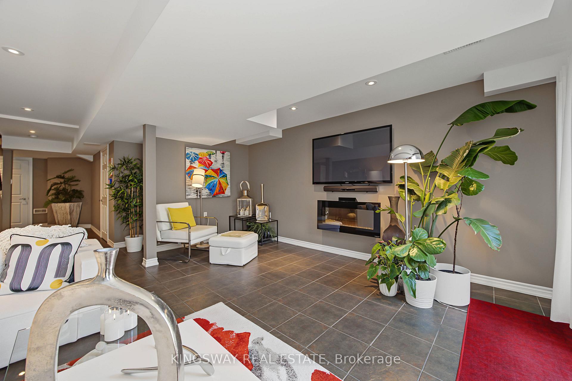Photo 22 of Unit 11, 218 Plains Road E, Burlington, LaSalle — HOMEH
