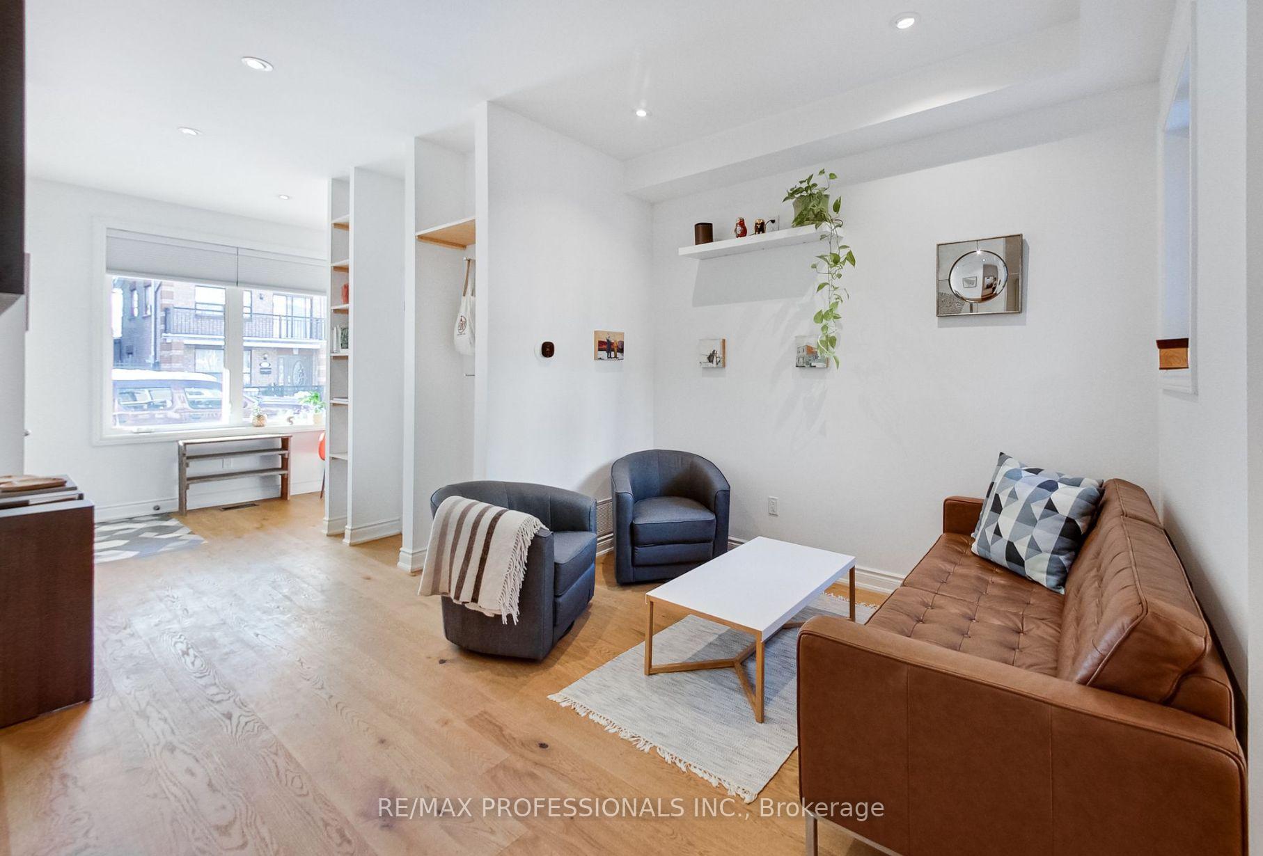 Photo 7 of Unit Main & Lower, 141 Claremont Street E, Toronto, Trinity-Bellwoods — HOMEH