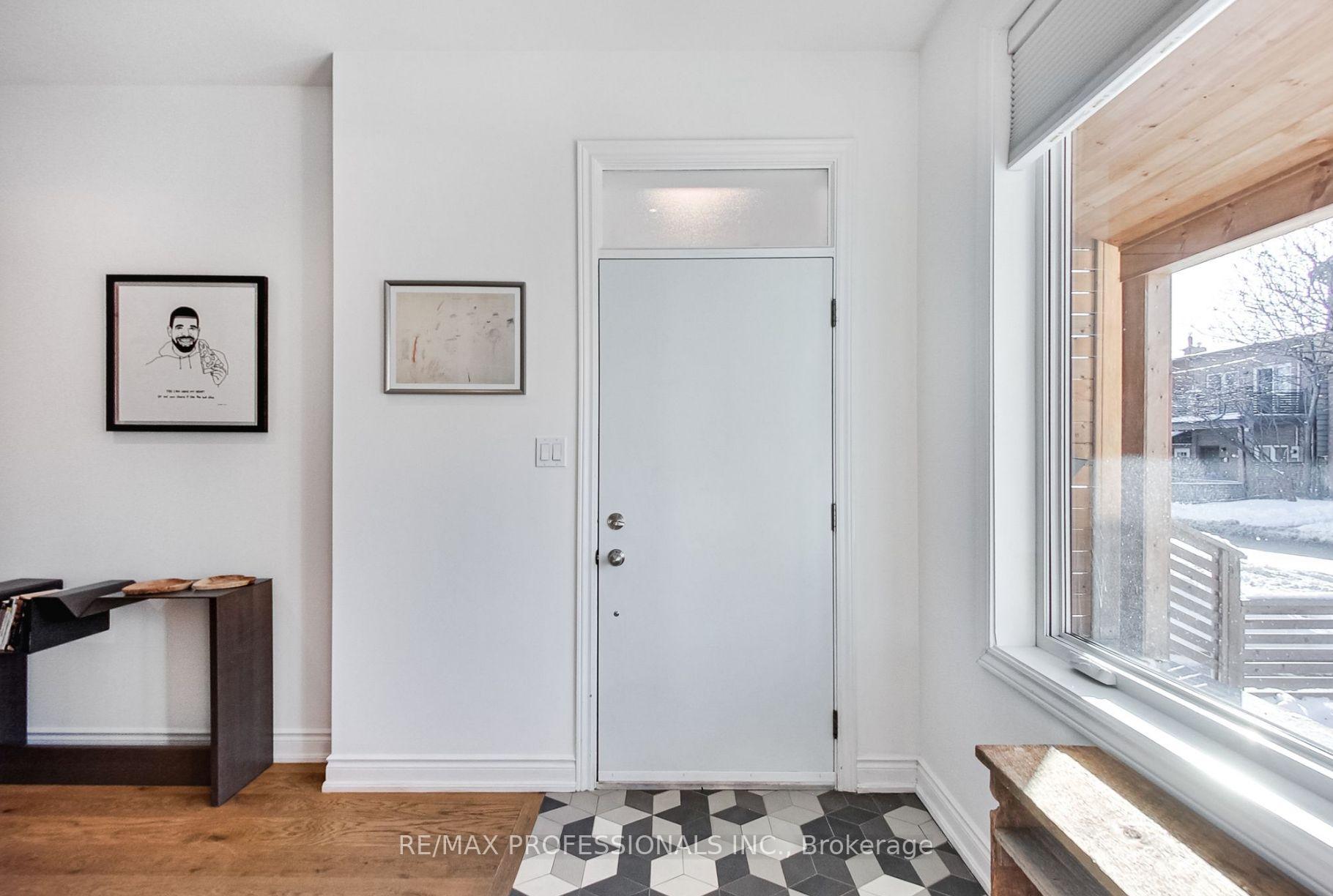 Photo 15 of Unit Main & Lower, 141 Claremont Street E, Toronto, Trinity-Bellwoods — HOMEH