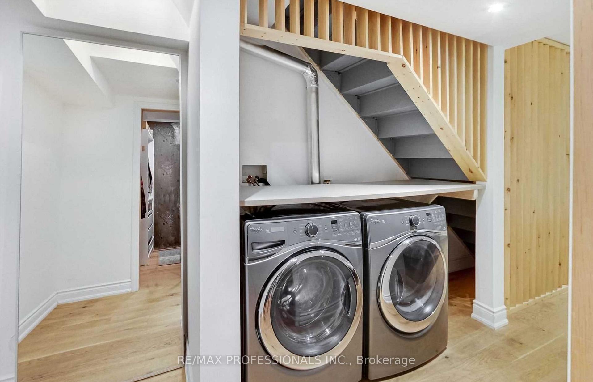 Photo 19 of Unit Main & Lower, 141 Claremont Street E, Toronto, Trinity-Bellwoods — HOMEH