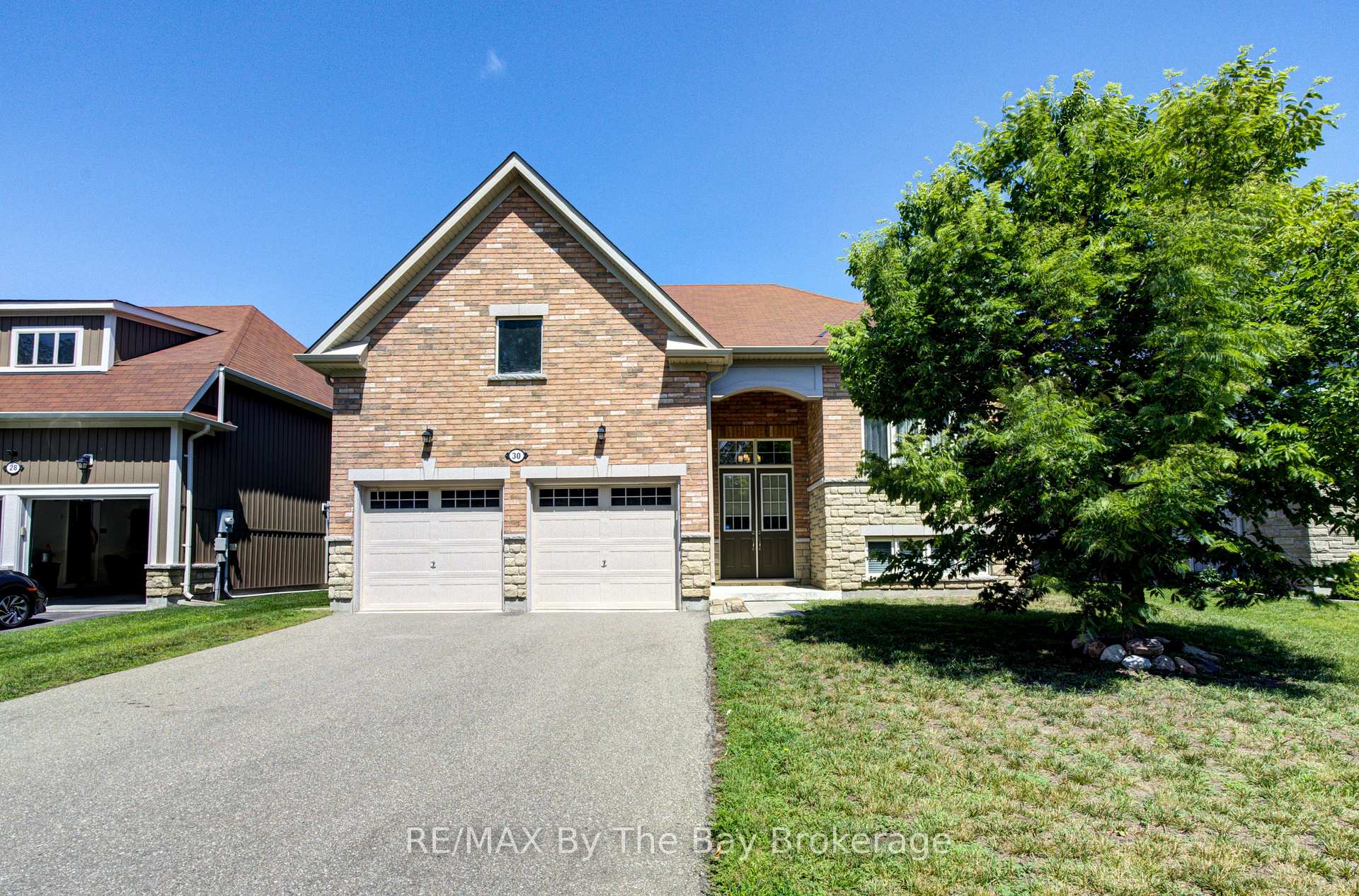 Photo 2 of 30 Allegra Drive, Wasaga Beach — HOMEH