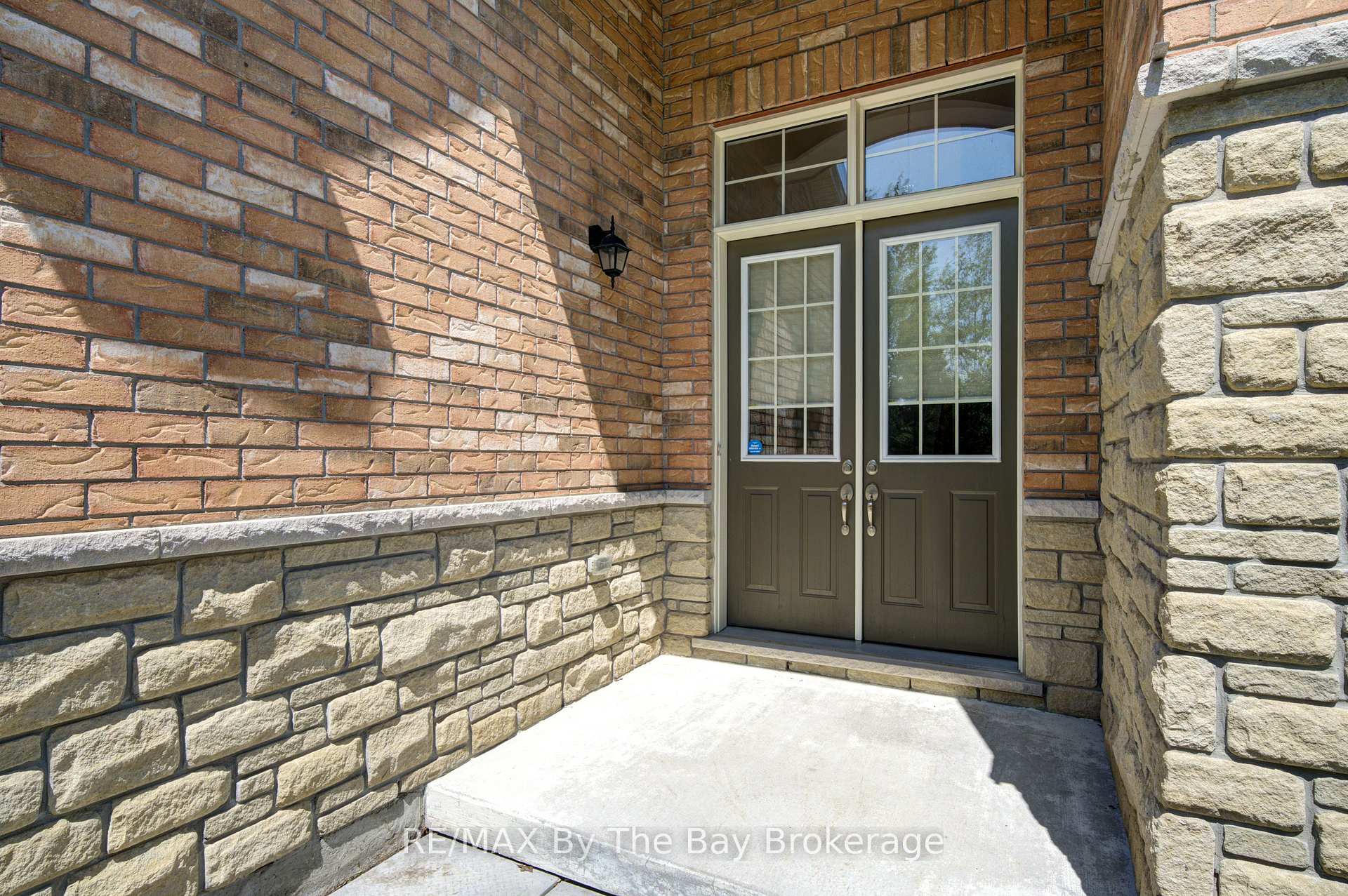 Photo 3 of 30 Allegra Drive, Wasaga Beach — HOMEH