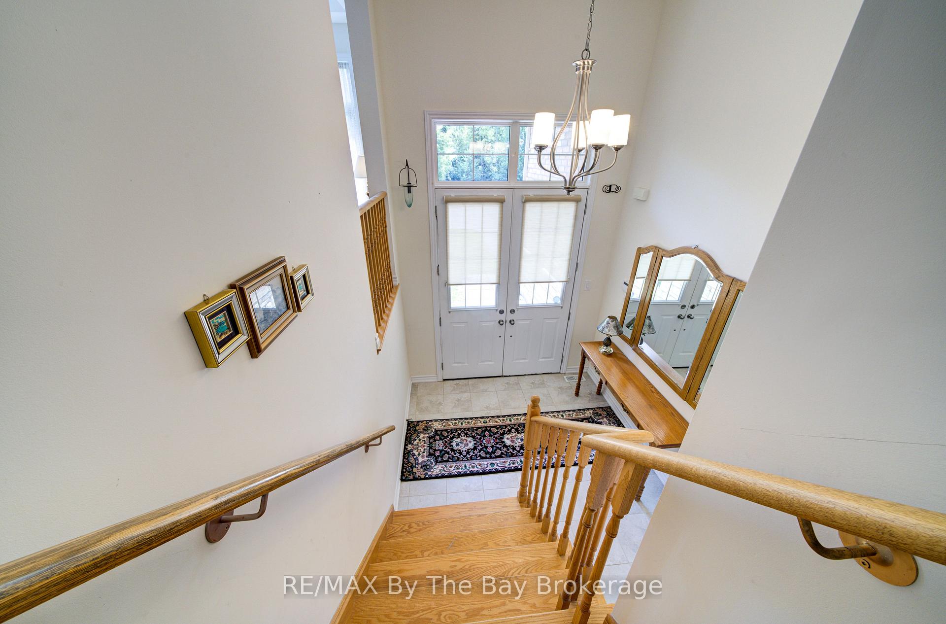 Photo 5 of 30 Allegra Drive, Wasaga Beach — HOMEH