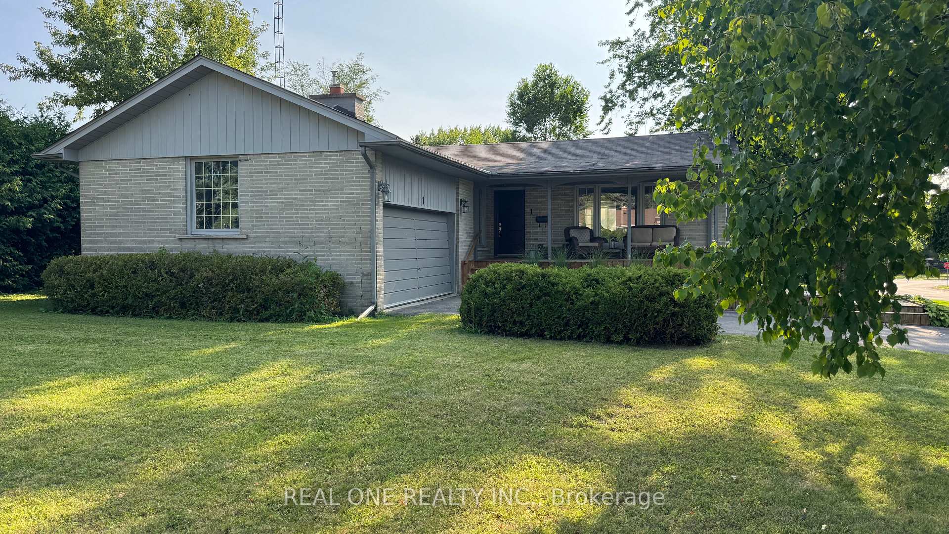 Photo 4 of 1 Silkstone Gate, Richmond Hill, South Richvale — HOMEH