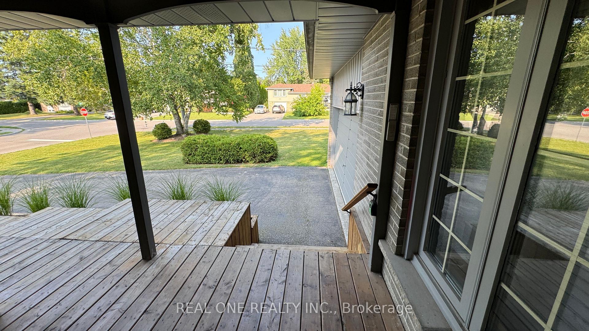 Photo 19 of 1 Silkstone Gate, Richmond Hill, South Richvale — HOMEH