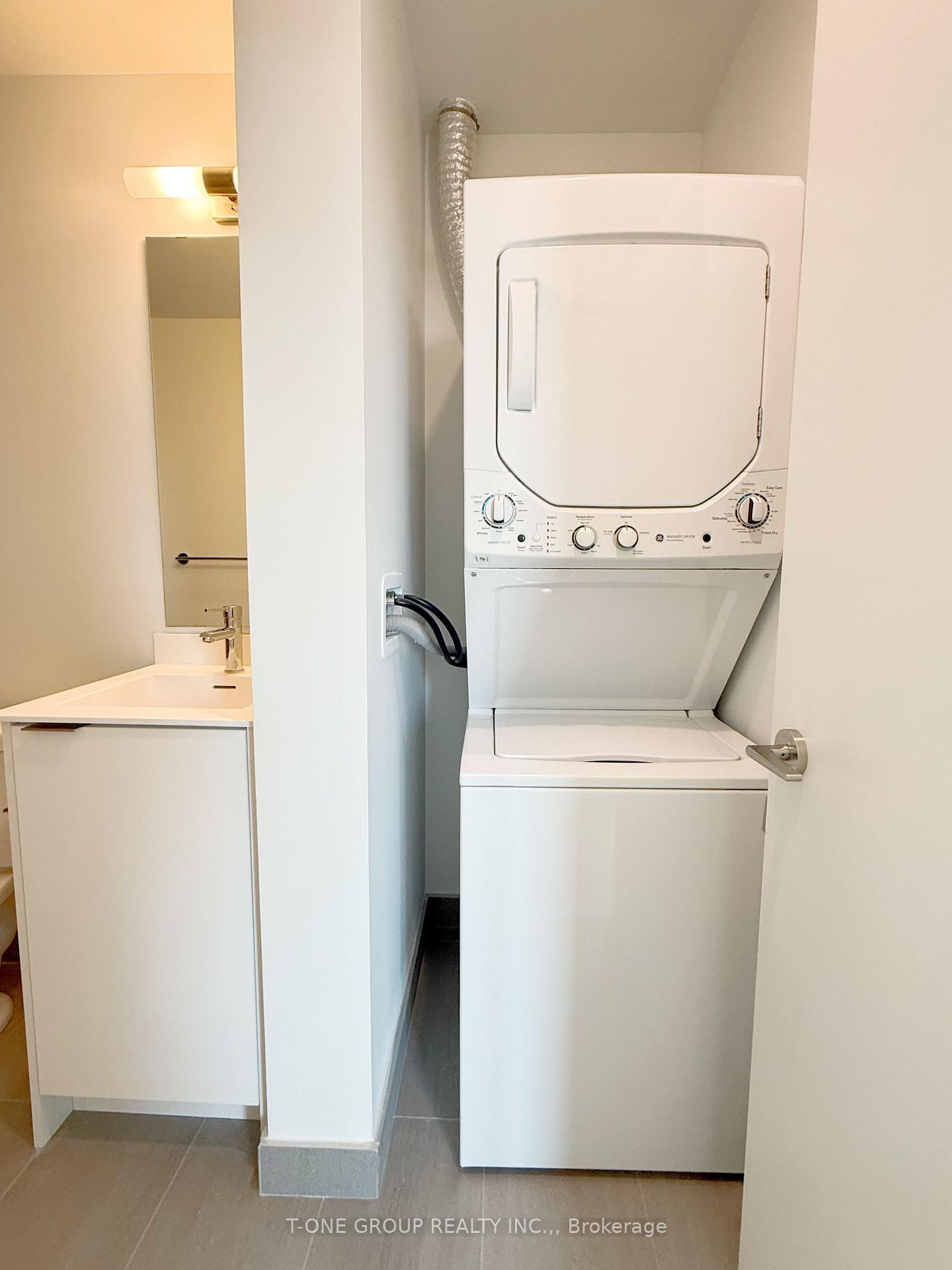 Photo 5 of Unit 806, 20 Deans Drive, Scarborough, Clairlea-Birchmount — HOMEH