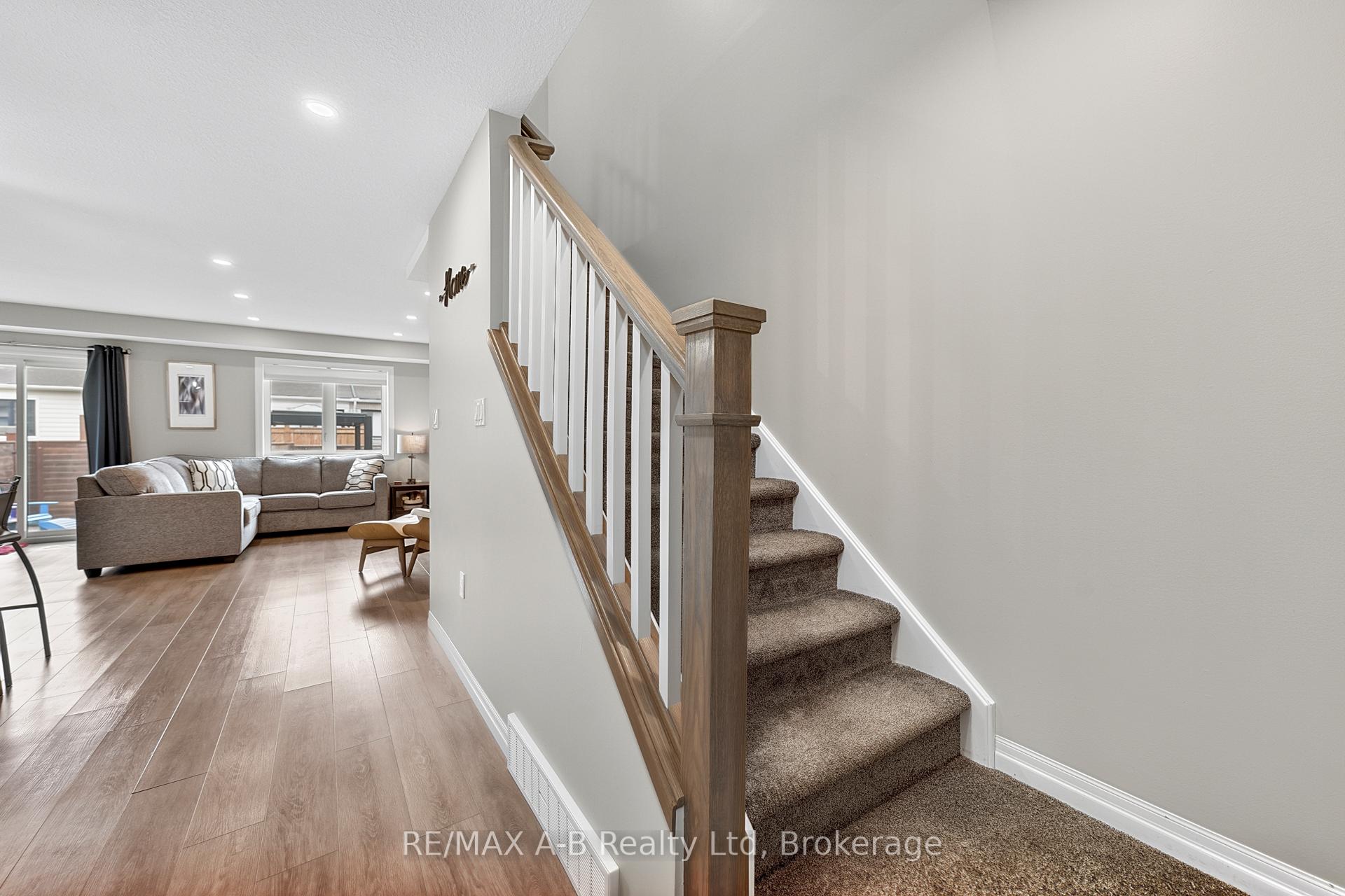 Photo 5 of 31 Trailside Drive, St. Marys — HOMEH