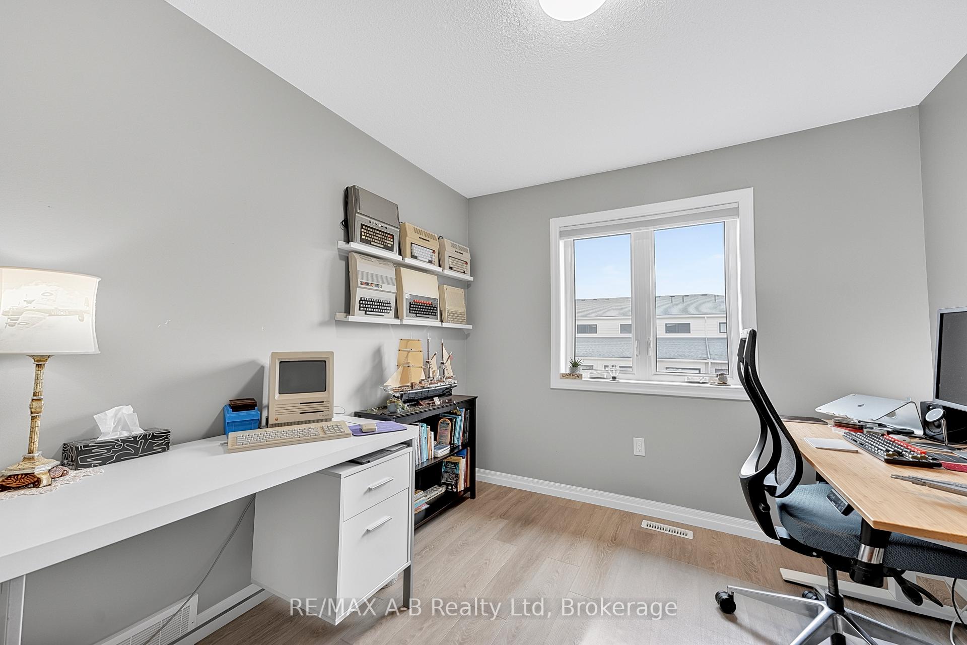 Photo 18 of 31 Trailside Drive, St. Marys — HOMEH