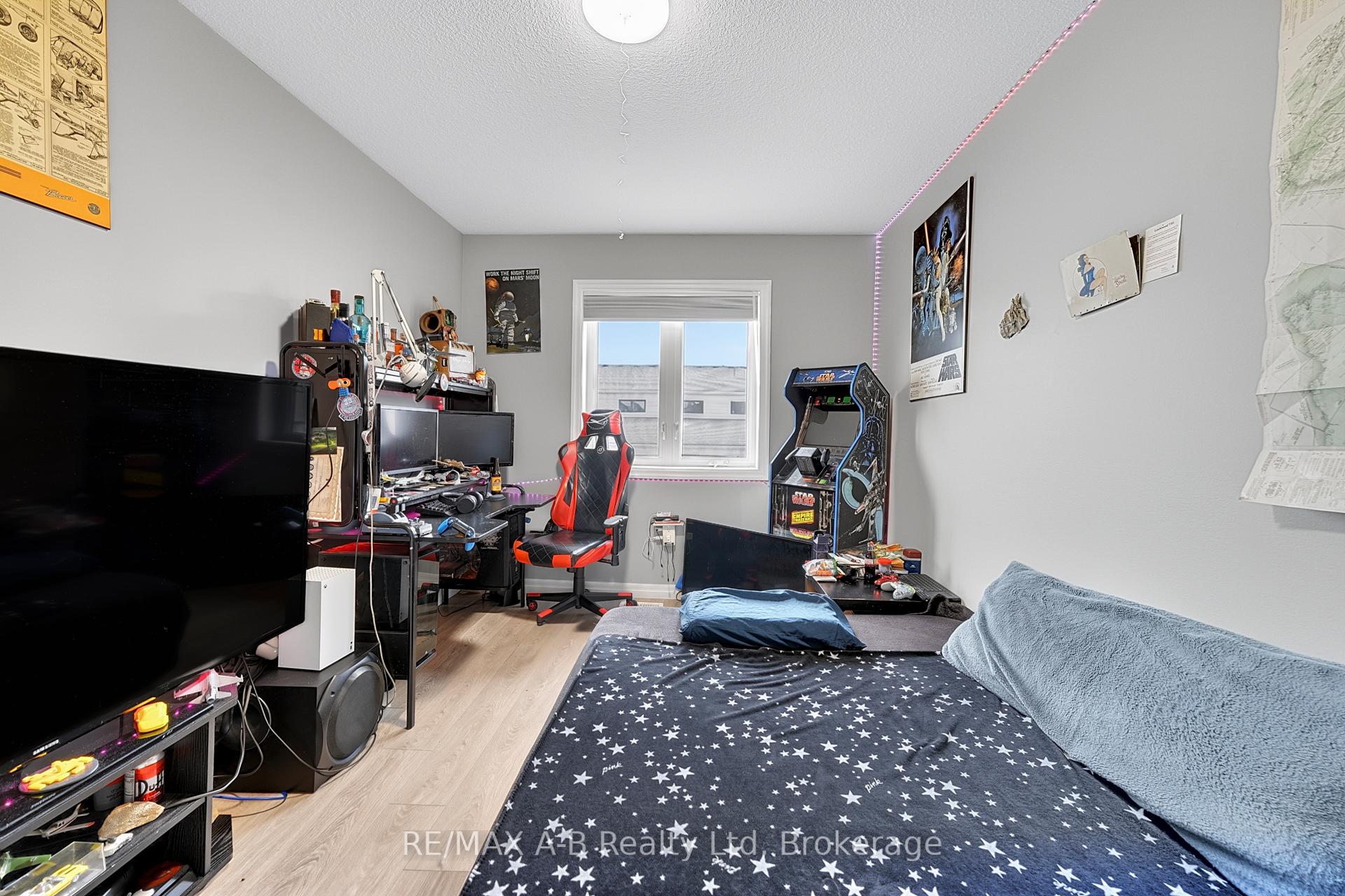 Photo 20 of 31 Trailside Drive, St. Marys — HOMEH