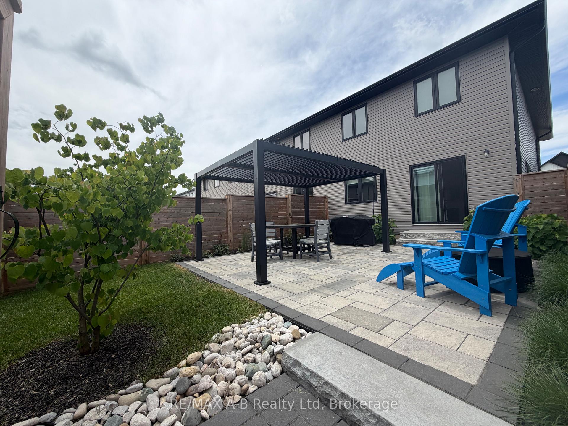 Photo 26 of 31 Trailside Drive, St. Marys — HOMEH