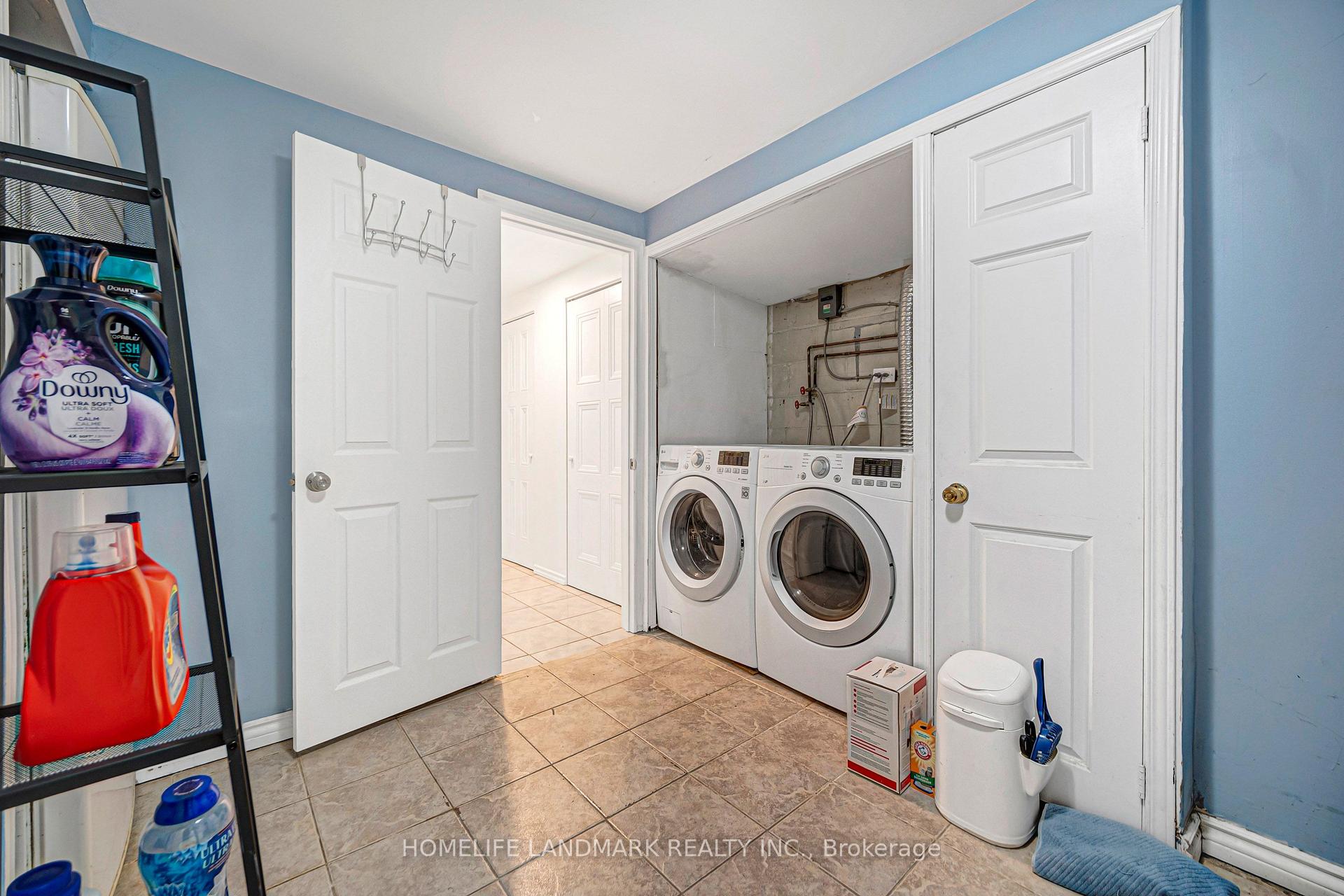 Photo 31 of 15 Denton Avenue, Toronto, Crescent Town — HOMEH