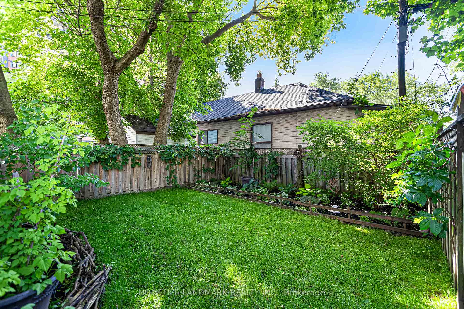 Photo 35 of 15 Denton Avenue, Toronto, Crescent Town — HOMEH