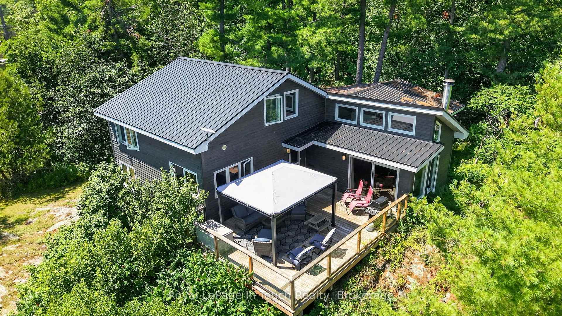 Front of B207 lot  31 Island