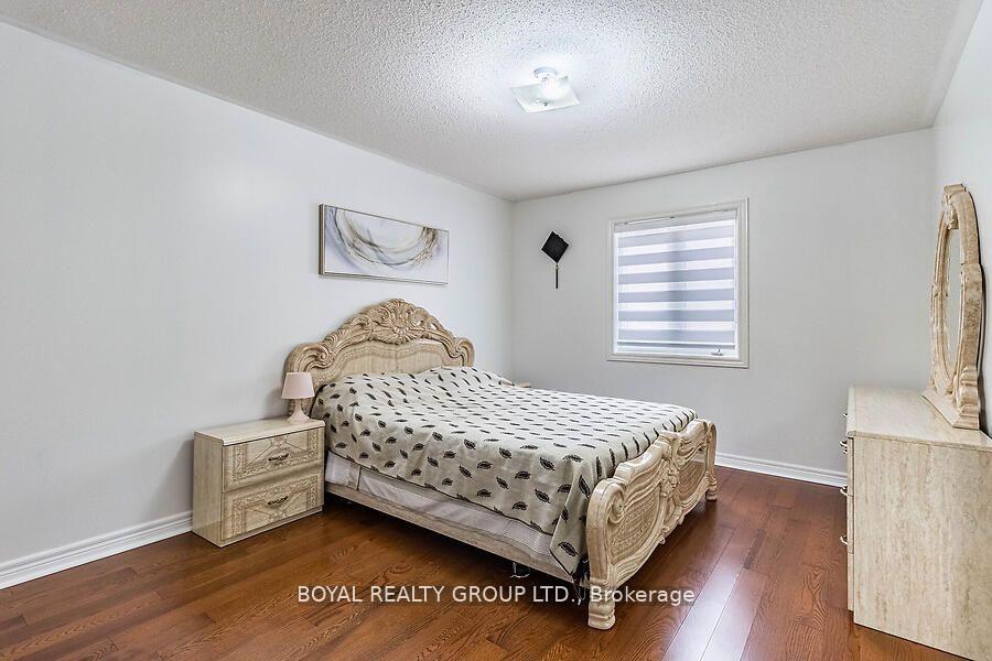 Photo 10 of 80 Sleightholme Crescent, Brampton, Bram East — HOMEH