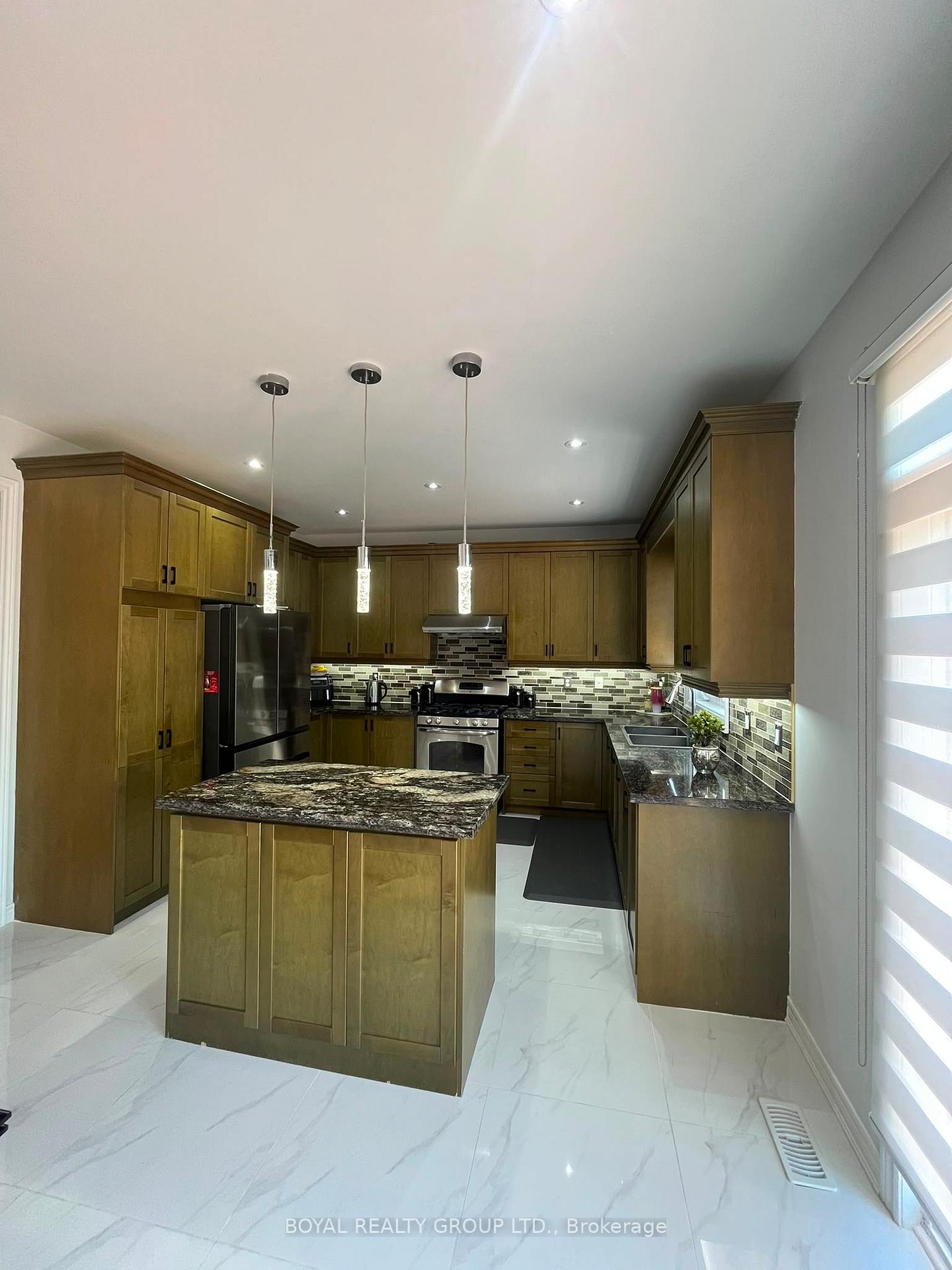 Photo 24 of 80 Sleightholme Crescent, Brampton, Bram East — HOMEH