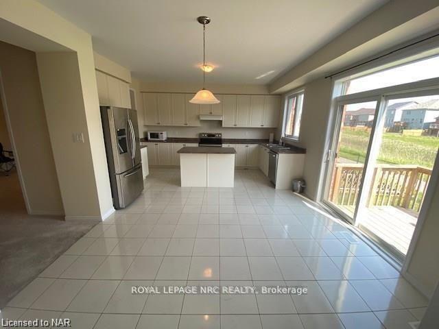 Photo 17 of 7801 Sassafras Trail, Niagara Falls, Brown — HOMEH