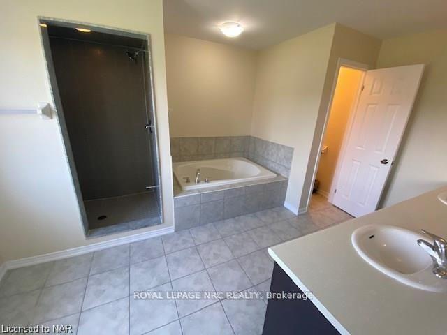 Photo 35 of 7801 Sassafras Trail, Niagara Falls, Brown — HOMEH