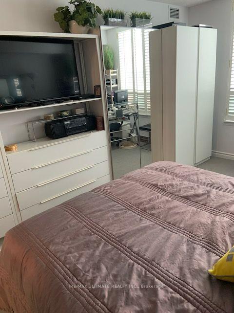Photo 26 of Unit 808, 8 Covington Road, Toronto, Englemount-Lawrence — HOMEH