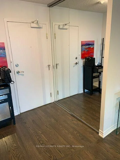 Photo 5 of Unit 808, 8 Covington Road, Toronto, Englemount-Lawrence — HOMEH