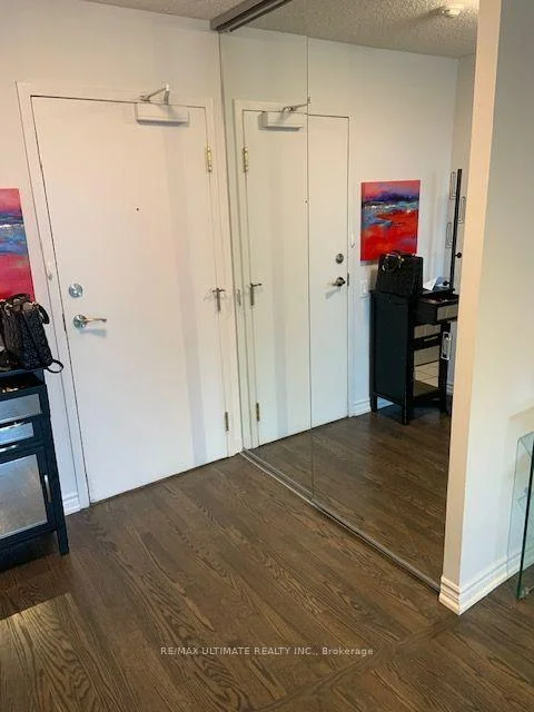 Photo 6 of Unit 808, 8 Covington Road, Toronto, Englemount-Lawrence — HOMEH