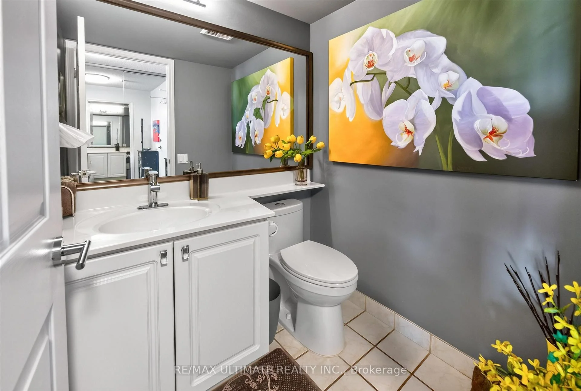 Photo 27 of Unit 808, 8 Covington Road, Toronto, Englemount-Lawrence — HOMEH