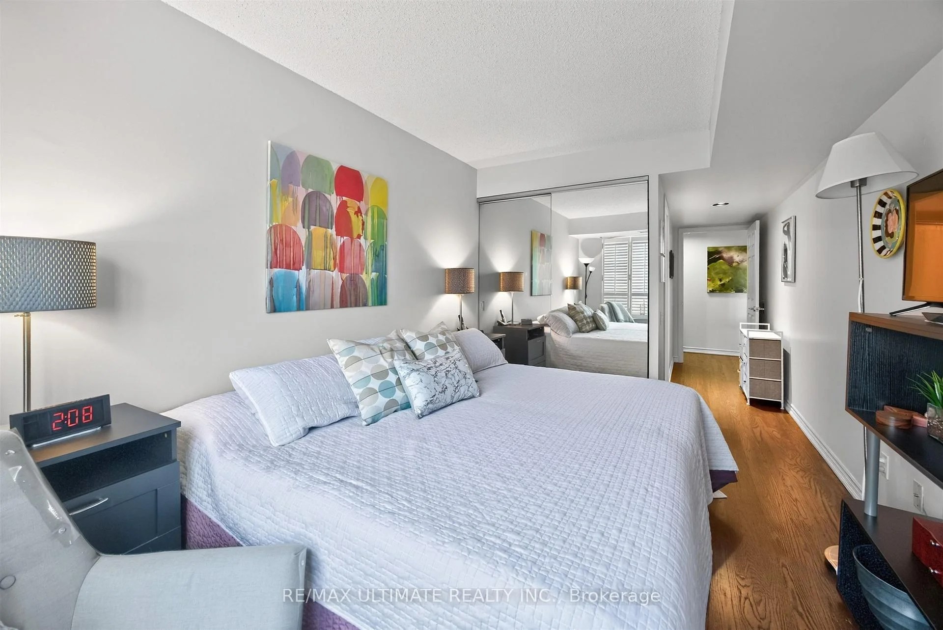 Photo 41 of Unit 808, 8 Covington Road, Toronto, Englemount-Lawrence — HOMEH