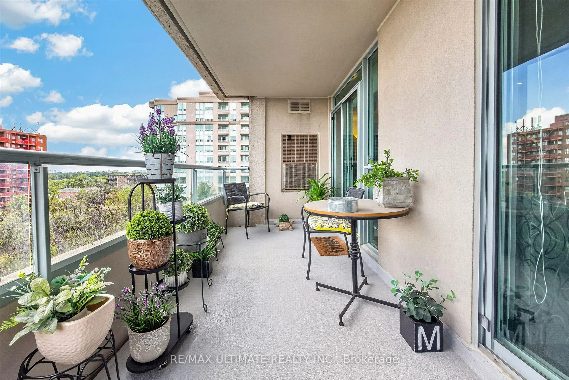 Photo 47 of Unit 808, 8 Covington Road, Toronto, Englemount-Lawrence — HOMEH
