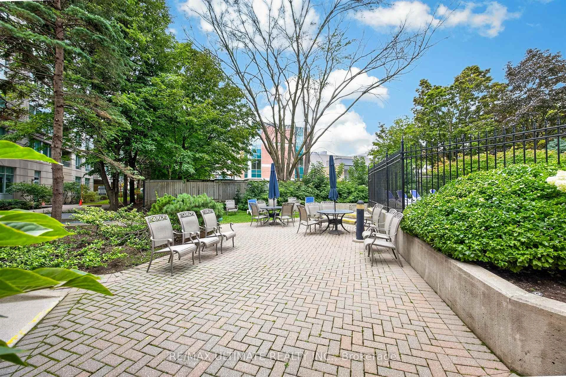 Photo 49 of Unit 808, 8 Covington Road, Toronto, Englemount-Lawrence — HOMEH