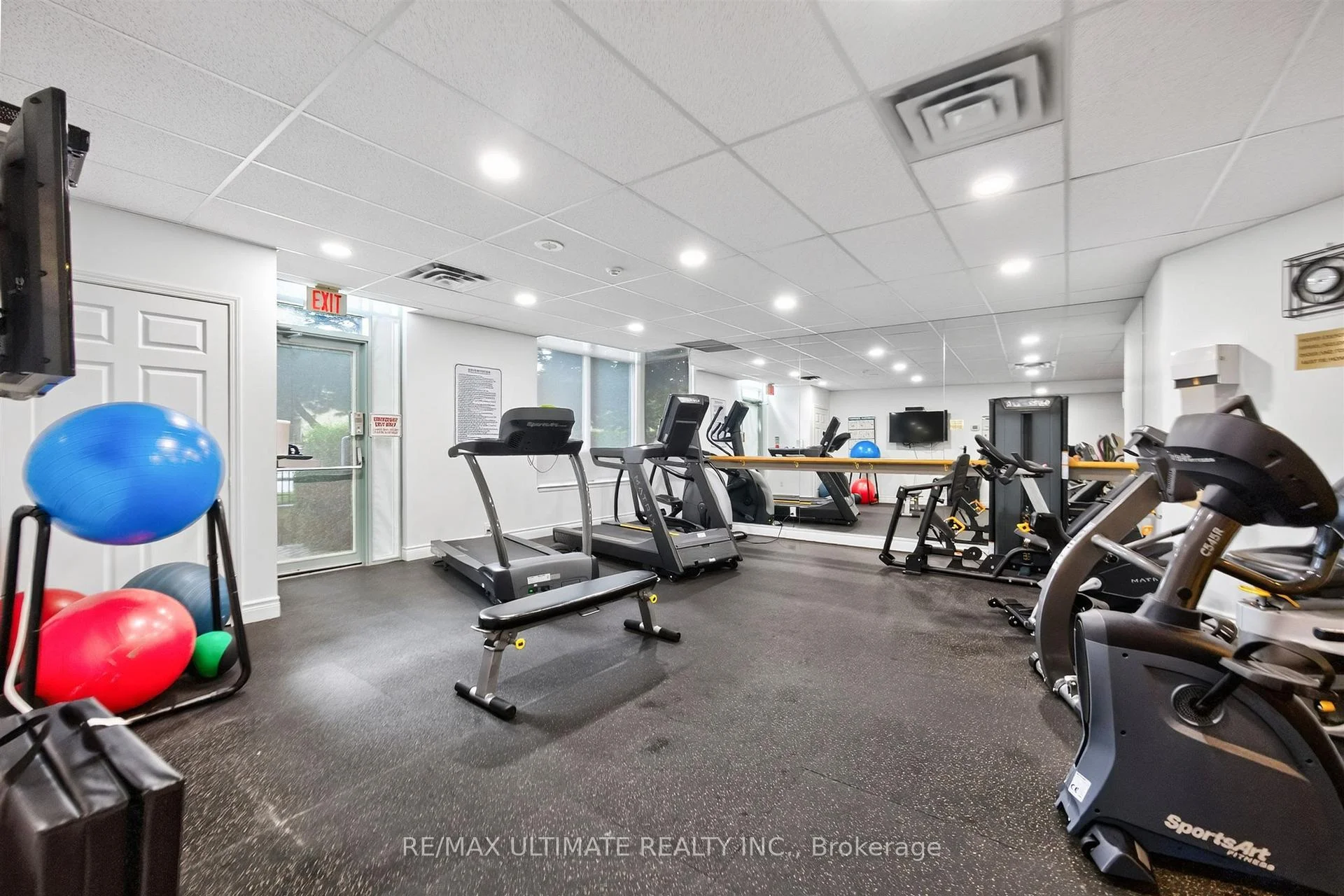 Photo 53 of Unit 808, 8 Covington Road, Toronto, Englemount-Lawrence — HOMEH