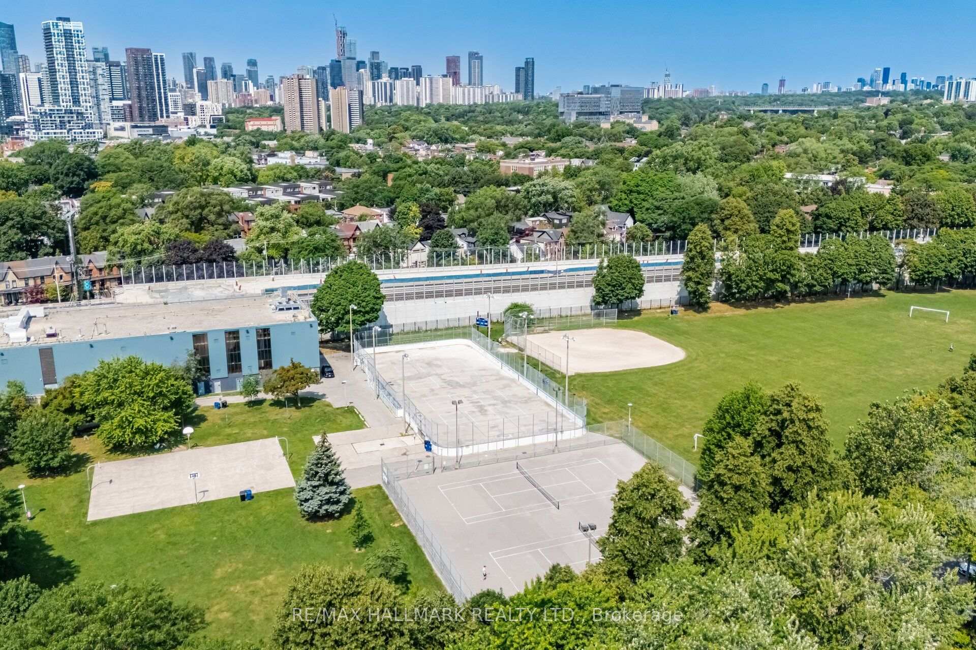 Photo 30 of Unit 518, 246 Logan Avenue, Toronto, South Riverdale — HOMEH
