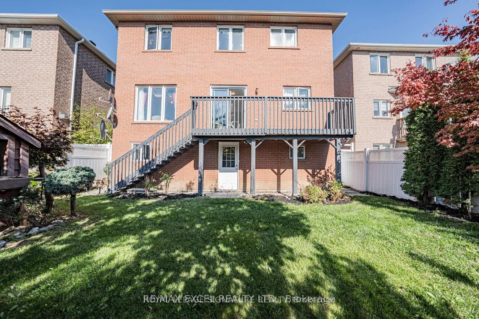 Photo 16 of Unit Bsmt, 65 Falling River Drive, Richmond Hill, Devonsleigh — HOMEH