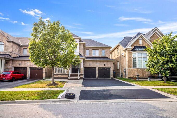 Front of 14 Bonnie Braes Drive