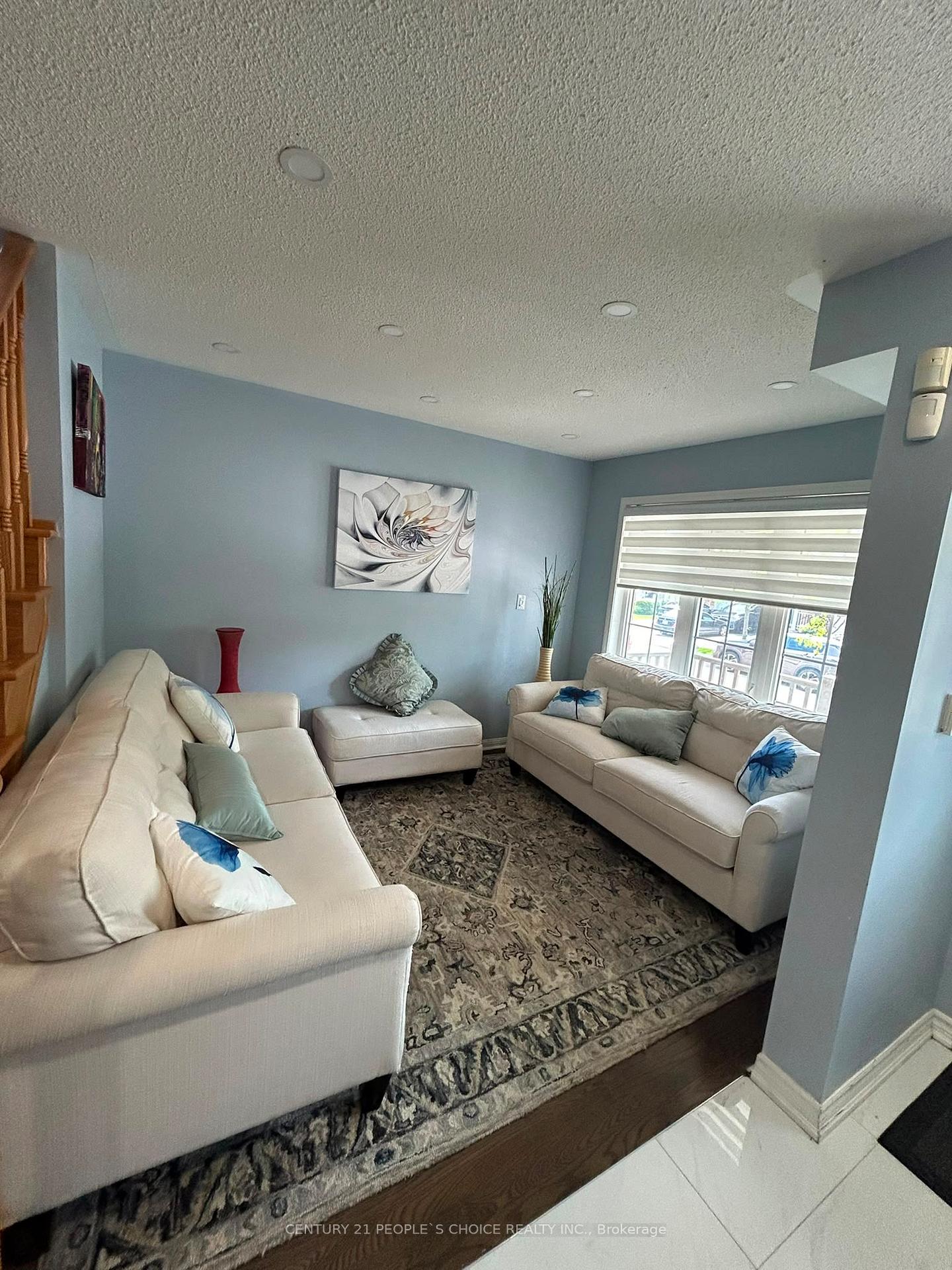 Photo 15 of 58 Ponymeadow Way, Brampton, Credit Valley — HOMEH