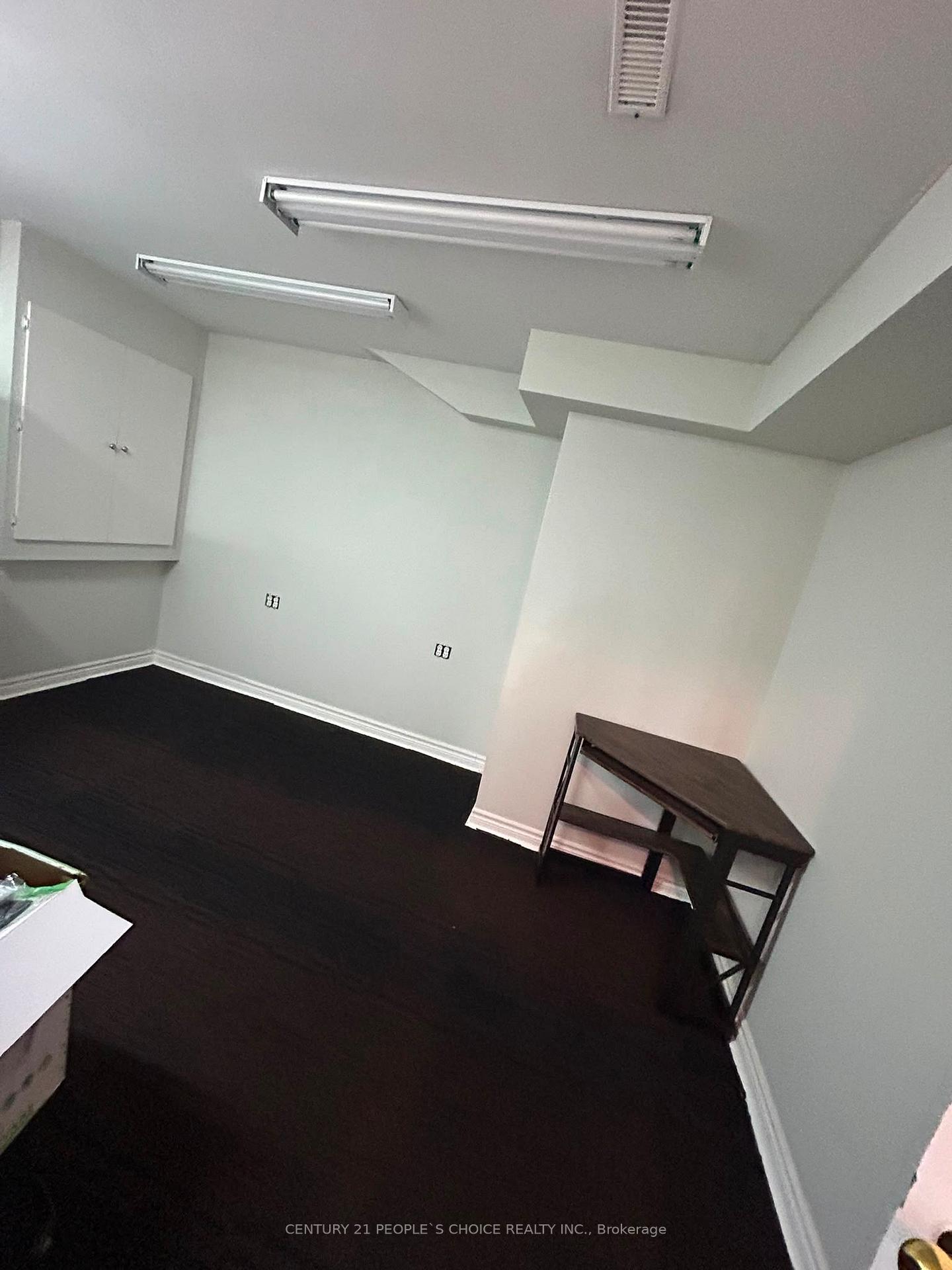 Photo 23 of 58 Ponymeadow Way, Brampton, Credit Valley — HOMEH