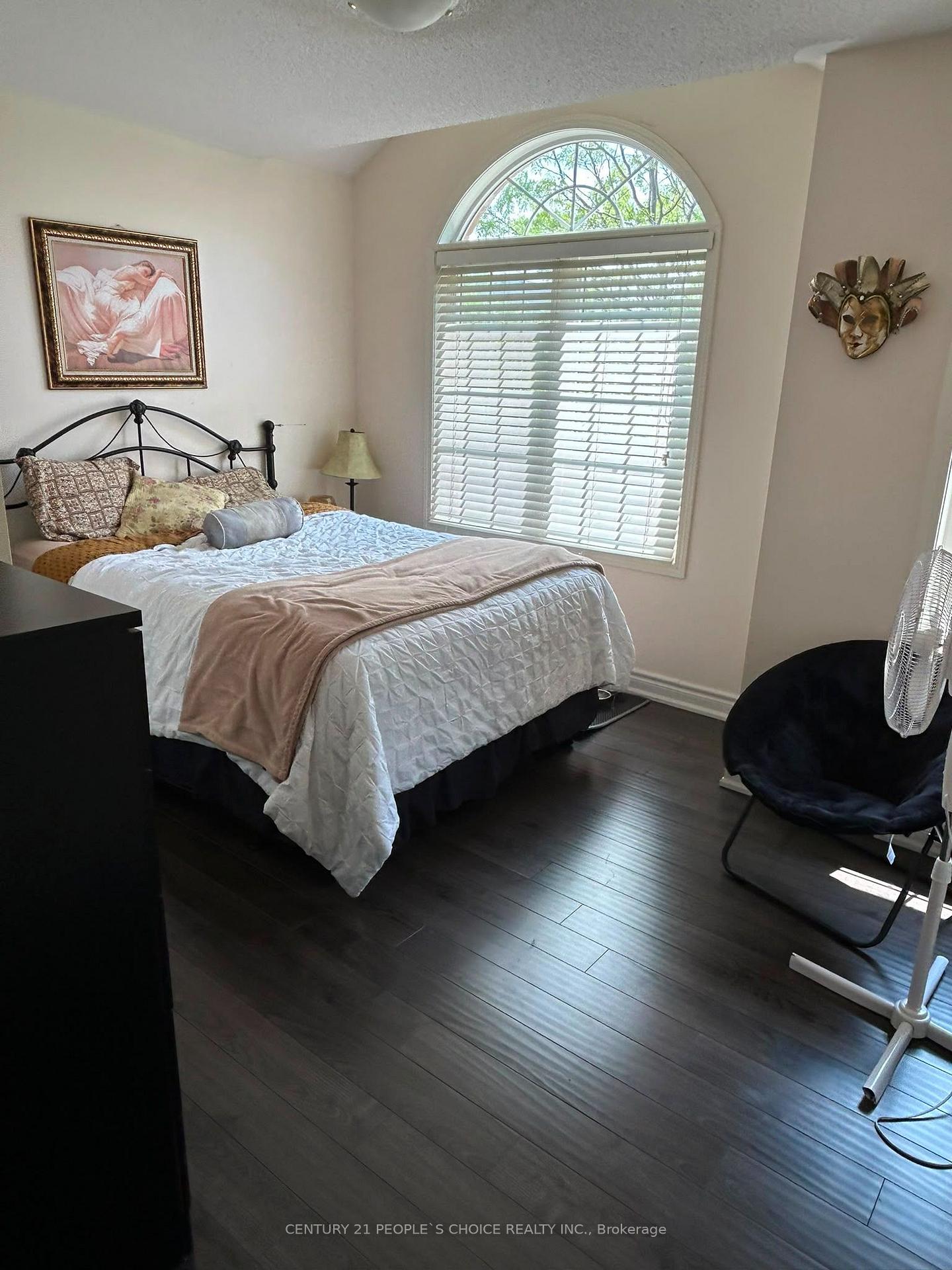 Photo 28 of 58 Ponymeadow Way, Brampton, Credit Valley — HOMEH