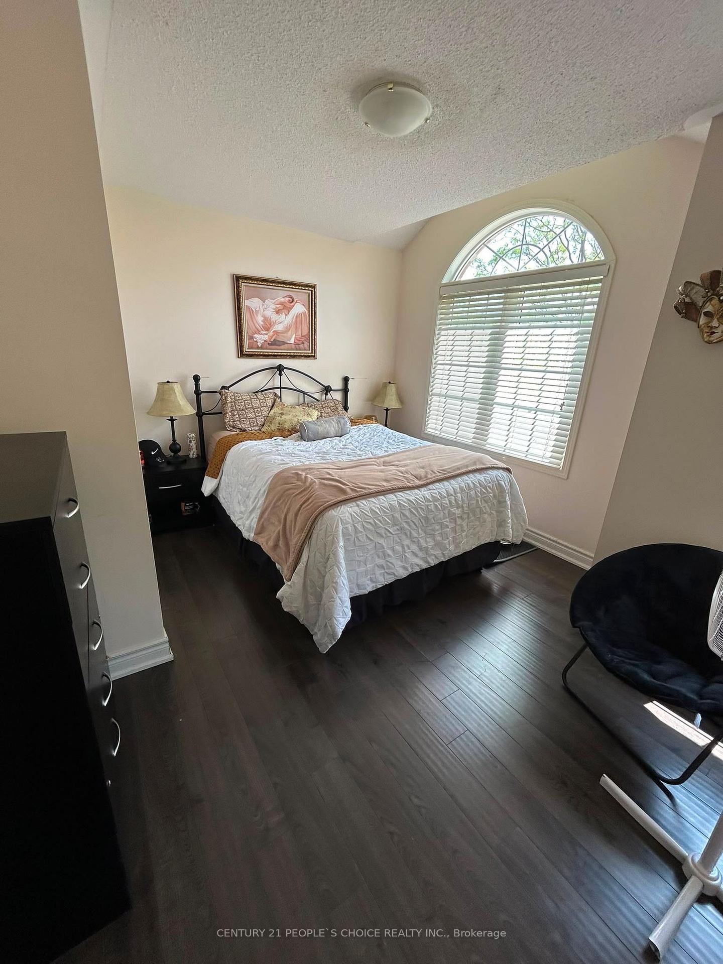 Photo 31 of 58 Ponymeadow Way, Brampton, Credit Valley — HOMEH
