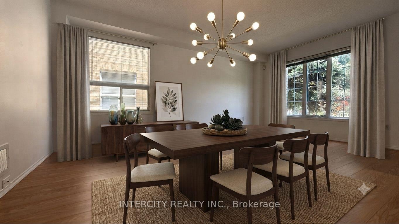 Photo 5 of 12 Castle Park Boulevard, Vaughan, Sonoma Heights — HOMEH