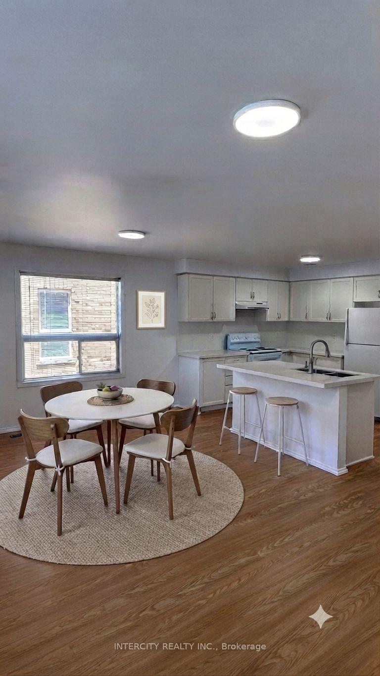 Photo 8 of 12 Castle Park Boulevard, Vaughan, Sonoma Heights — HOMEH