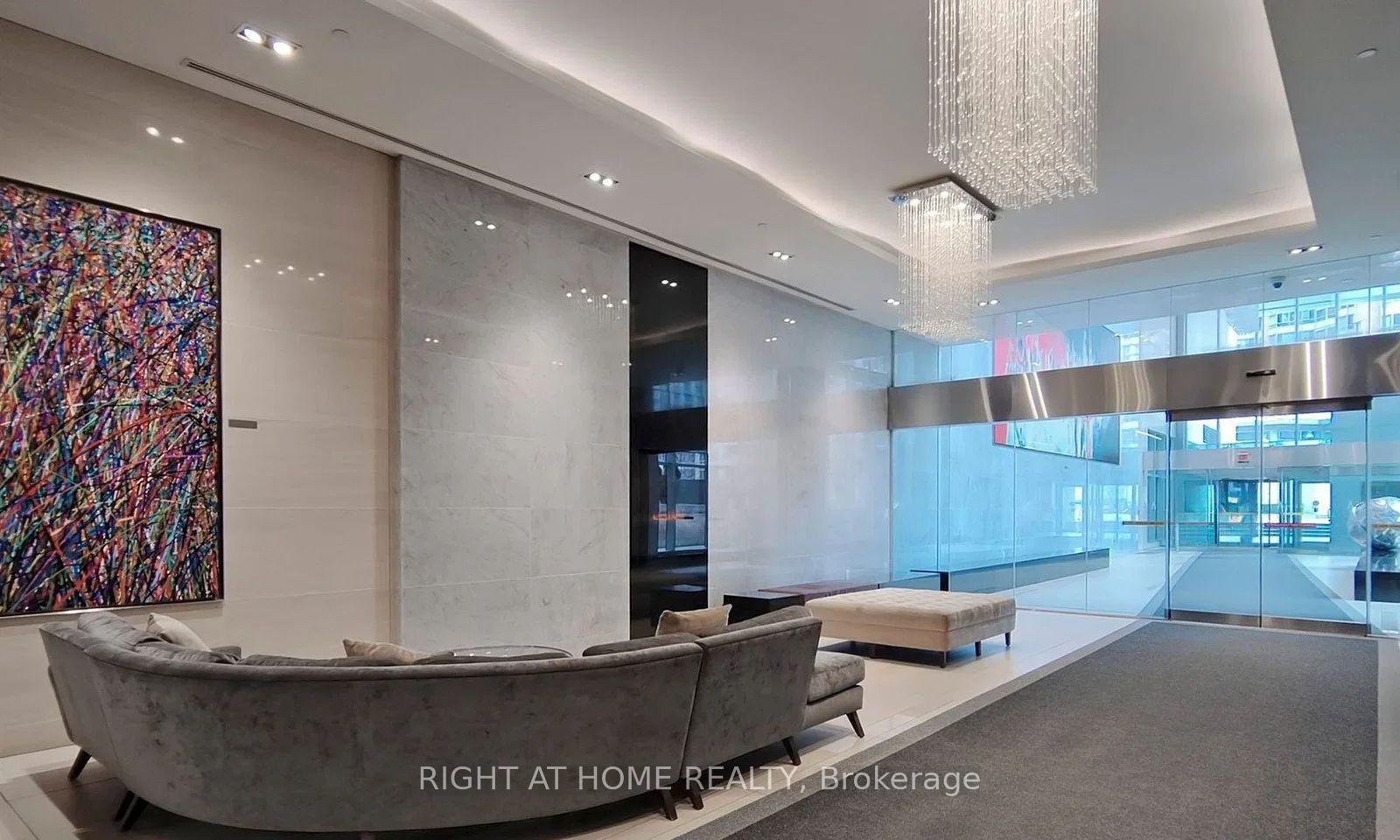 Photo 3 of Unit 5016, 386 Yonge Street, Toronto, Bay Street Corridor — HOMEH