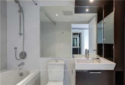 Photo 10 of Unit 5016, 386 Yonge Street, Toronto, Bay Street Corridor — HOMEH